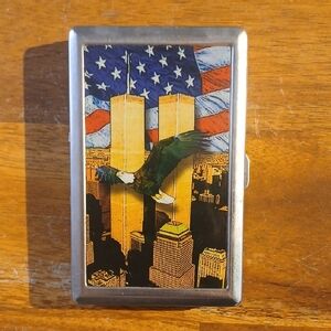 VTG Patriotic Twin Towers Cigarette Case